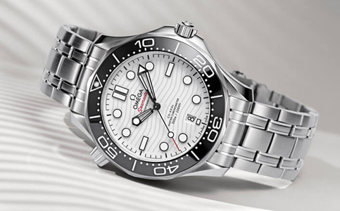 歐米茄手表換鏡面多少錢（歐米茄手表表帶斷裂）