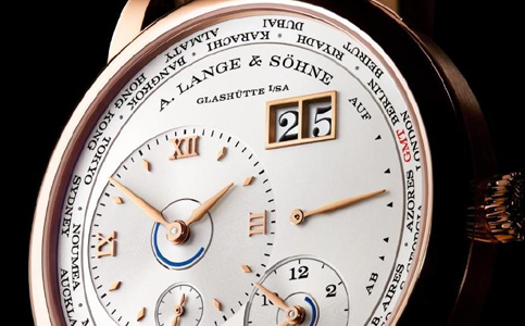 朗格手表售后服務中心電話（怎樣解決朗格手表表蒙起霧的問題）