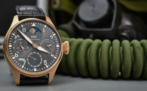 萬(wàn)國(guó)手表上海維修保養(yǎng)中心(處理萬(wàn)國(guó)手表摔壞的情況)