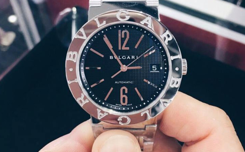 寶格麗客服熱線(寶格麗手表的日常保養方式)