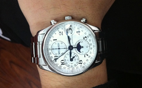 浪琴官網(wǎng)客服電話（浪琴手表指針生銹的原因）