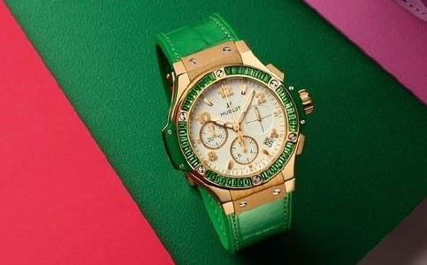 宇舶手表售后服務(wù)電話（解決宇舶手表面的小瑕疵）